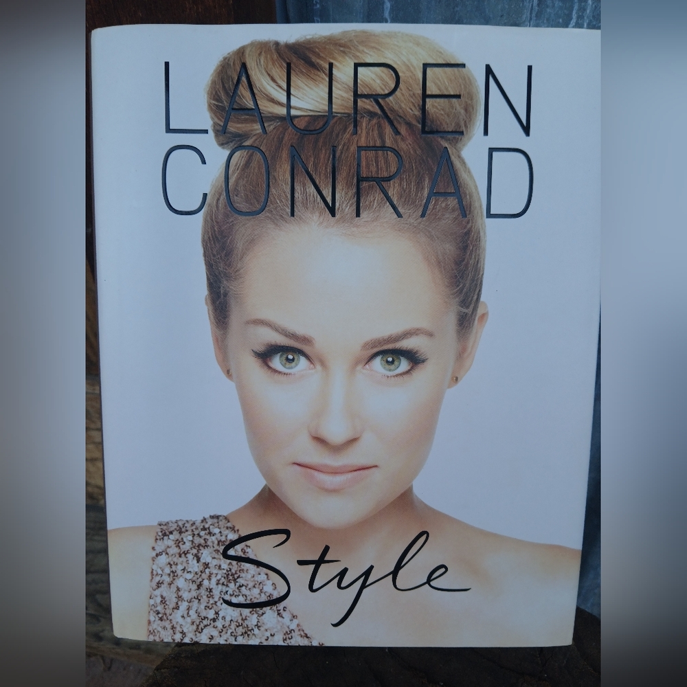 Lauren Conrad Style Book 2010 GUIDE Fashion Designer